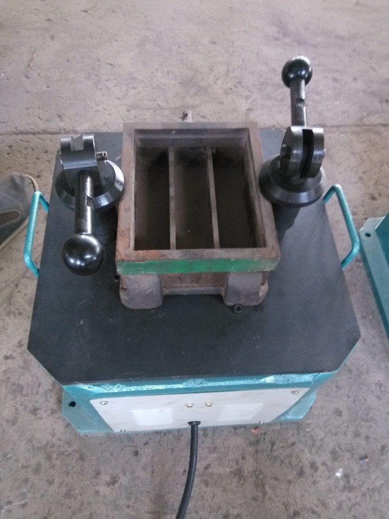 Mesa vibratoria a prezo de fábrica utilizada para a mesa de sacudidas de cemento
