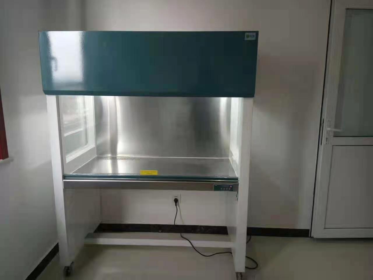 Laminar Flow Clean Bench