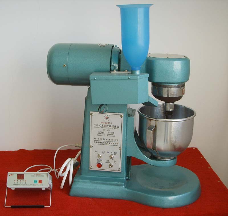 Mixer for mixing mortars